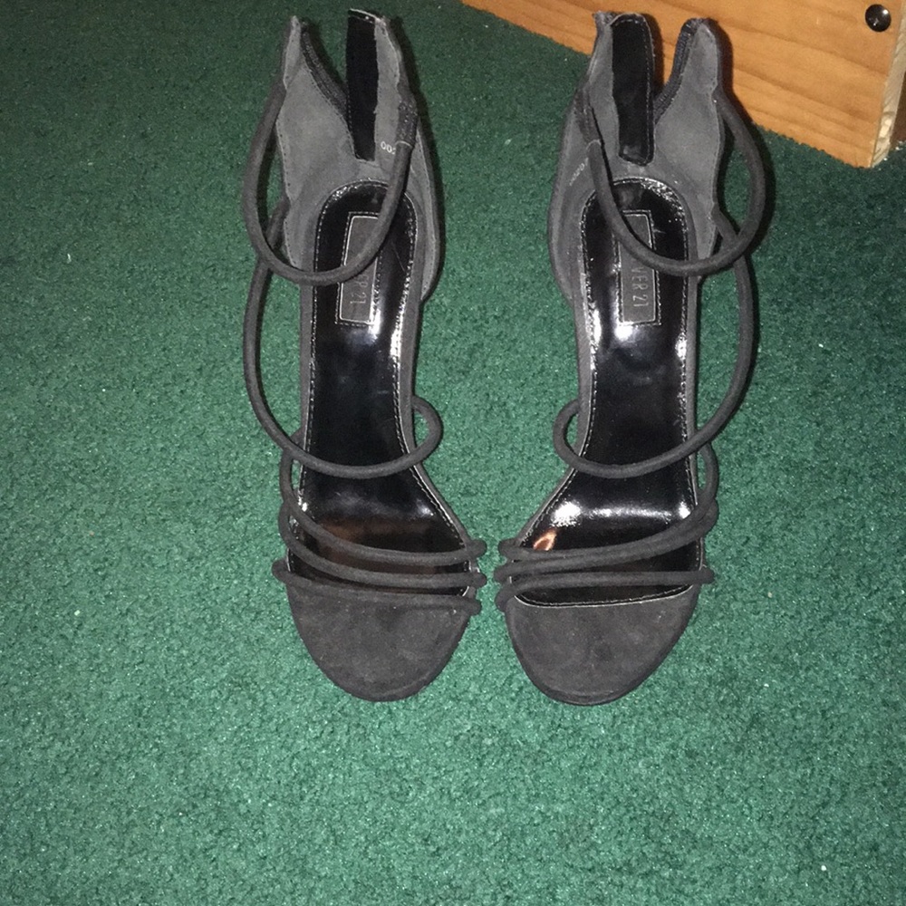 Black sandal heels